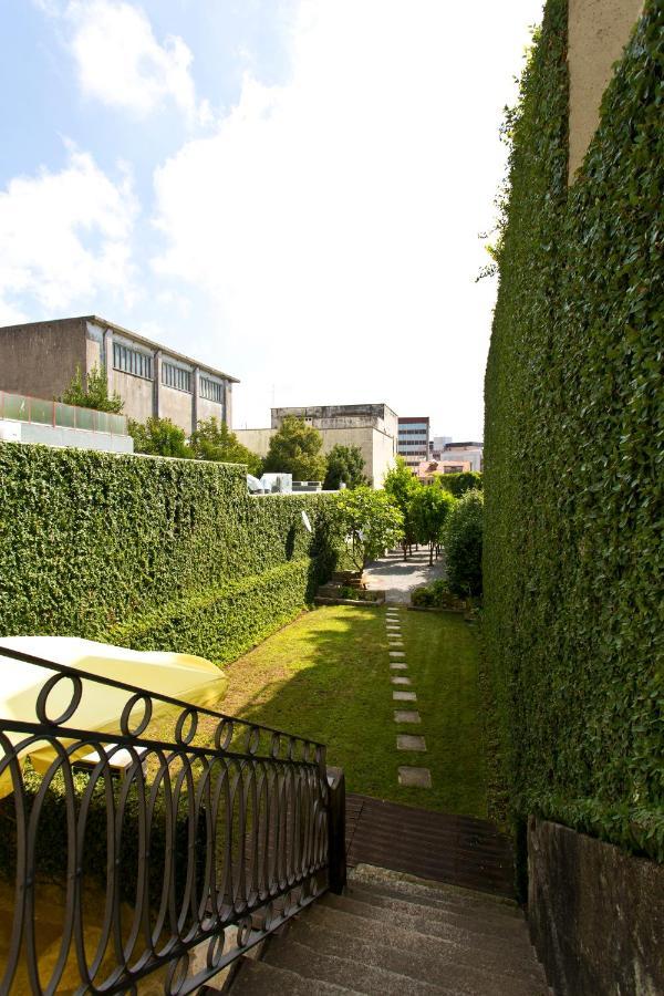 Boutique Rentals- Hidden Garden Porto'S Downtown Eksteriør bilde